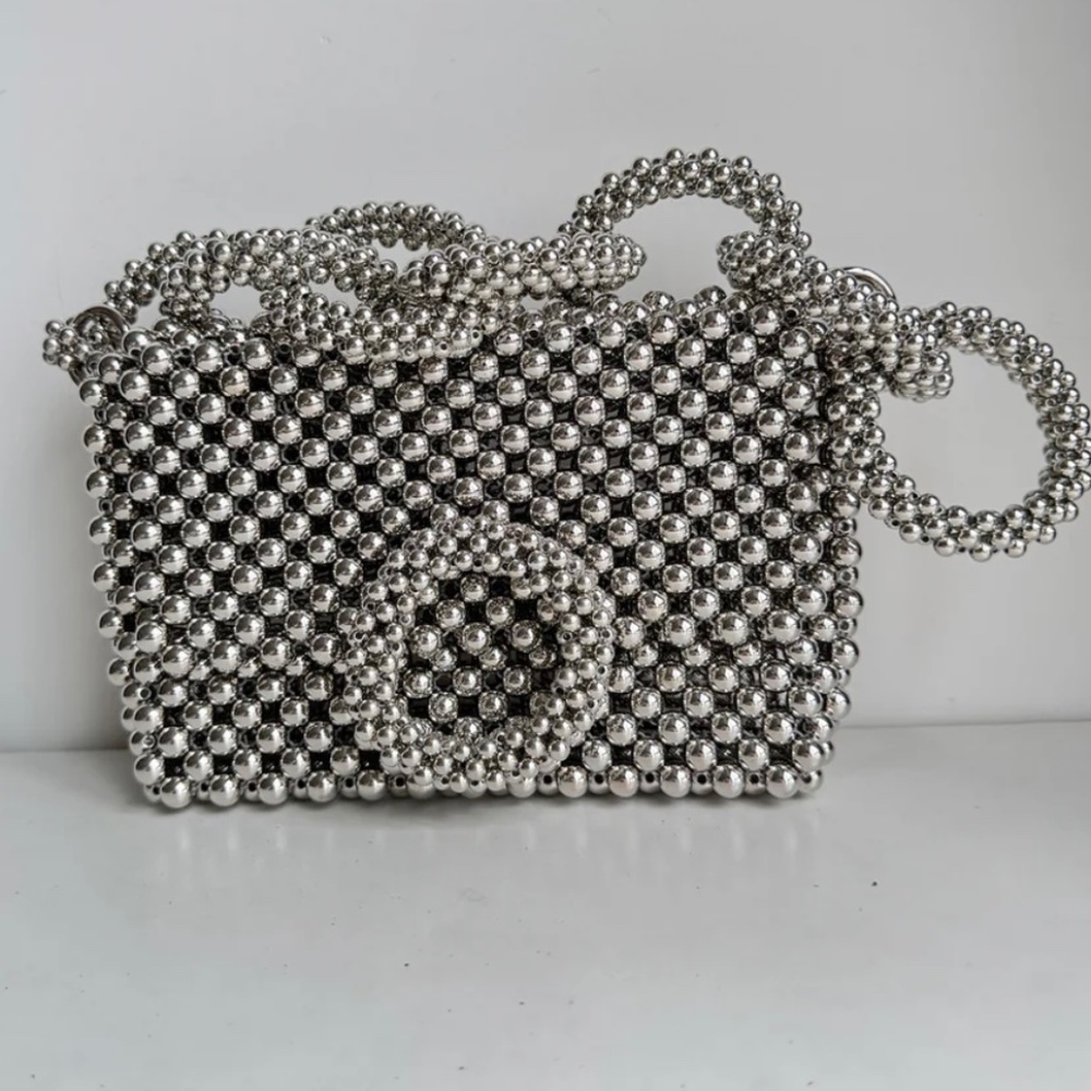 Stylish Silver beaded purse!